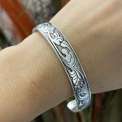 Unisex S925 Silver cuff Bracelet,Silver Cuff bangle bracelet,Chunky bracelet,Silver Cuff bangle bracelet,Cuff bangle,Gift for her him  DETAILS   * Mat