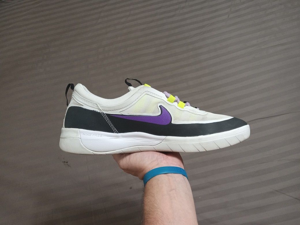 Nike SB Nyjah Huston Free 2 Men's 12 Low White Black Purple Skateboard Shoes