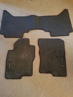 Nissan Xterra OEM/Factory Floor mats 2005-15