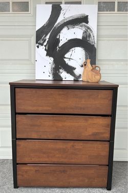 Modern four drawer dresser