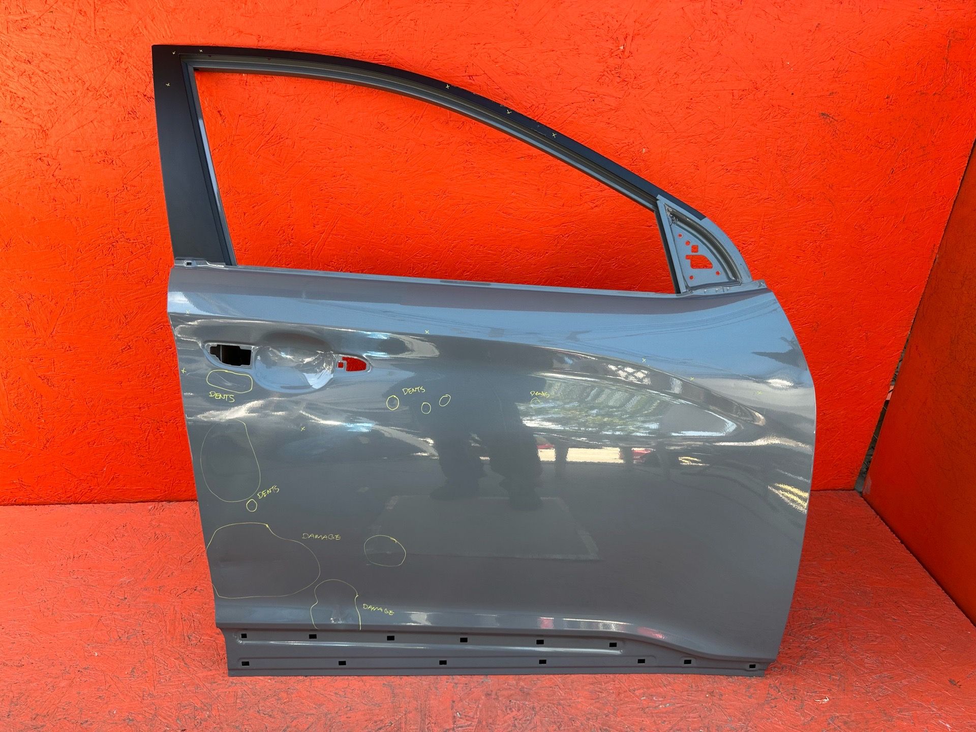 2018 - 2023 HYUNDAI KONA RIGHT PASSENGER SIDE FRONT DOOR SHELL PANEL OEM