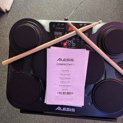 Acoustic Drum Set