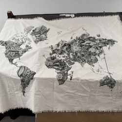 Floral World Map Tapestry – Armando Veve (2016)