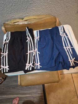 Woman's shorts