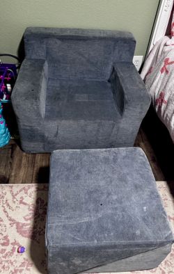Cozy kids Chair With ottoman X 2