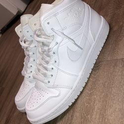 Air Jordan 1 Mid Triple White Mens Size 10 