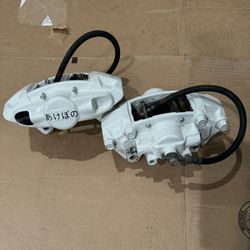 Akebono Sport Rear Brake Calipers Infiniti Q60