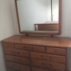 Solid wood Dresser with Mirror-9 drawers