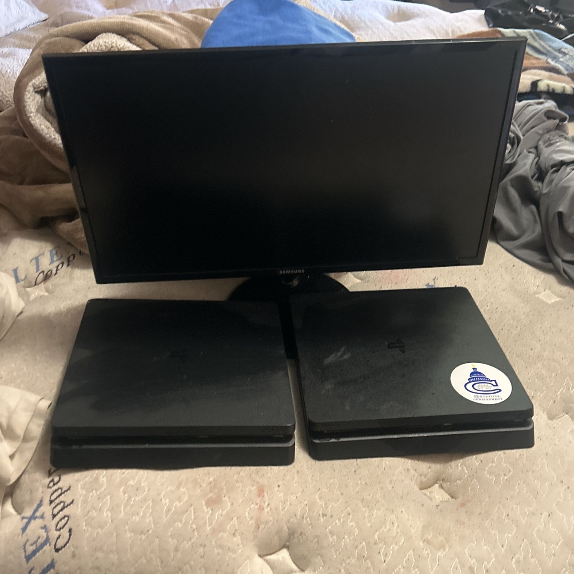 2 Ps 4s With Monitor