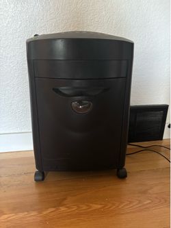 Paper shredder