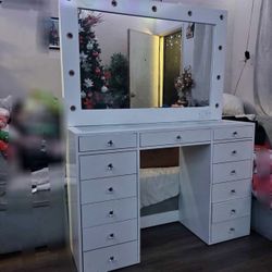 Makeup Vanity