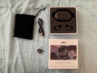 Wireless Earbuds w/ USB C charging case. (similar to airpods)