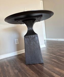 Landing Asian Night 30-Inch Round Dining Table
