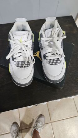 Jordan 4 Retro