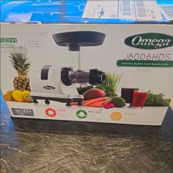 Omega  Juicer Machine - slow press