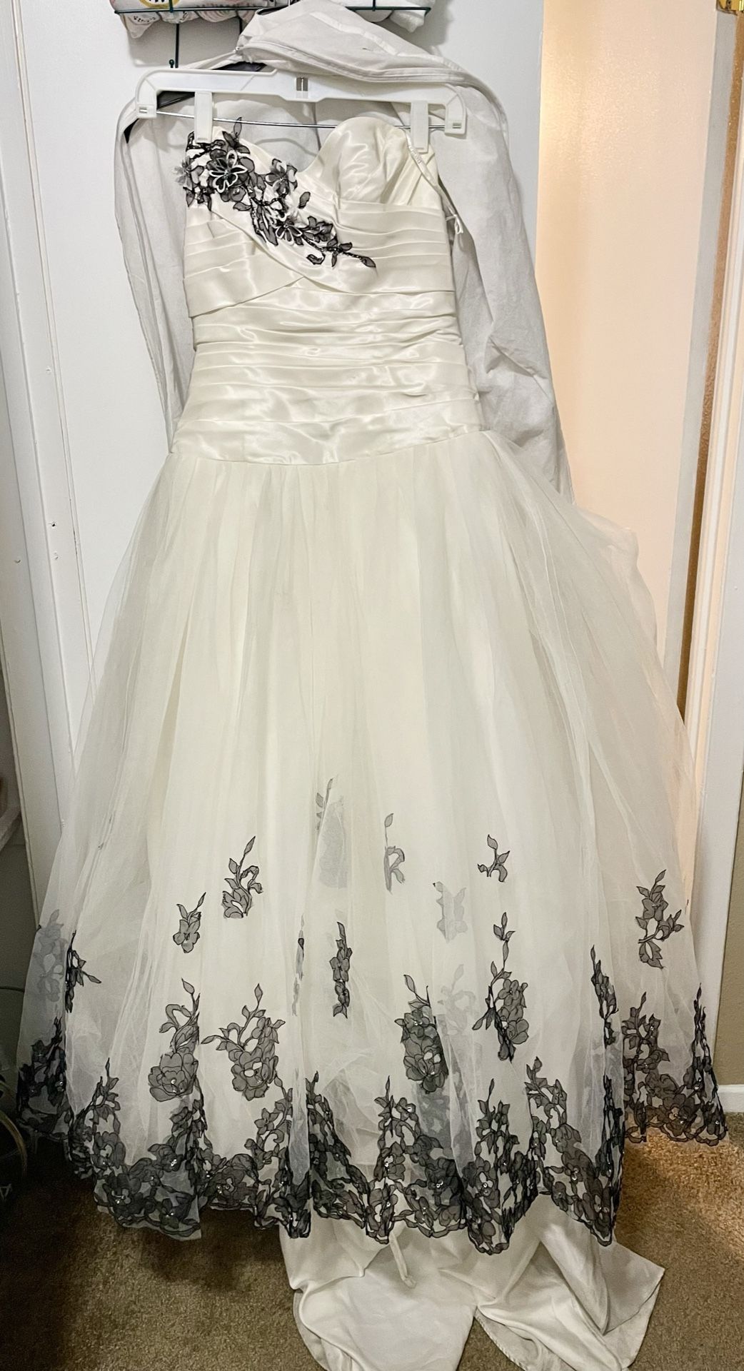 Wedding Gown for Sale in San Antonio, TX OfferUp