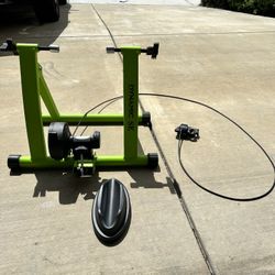 Dynamic SE Bike Trainer