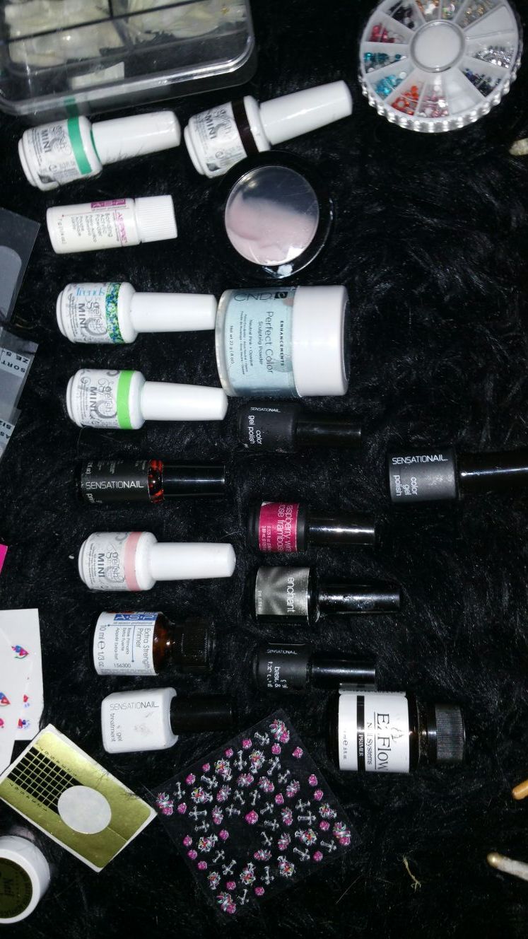Tons of nail stuff :) more than pictured. Tub full