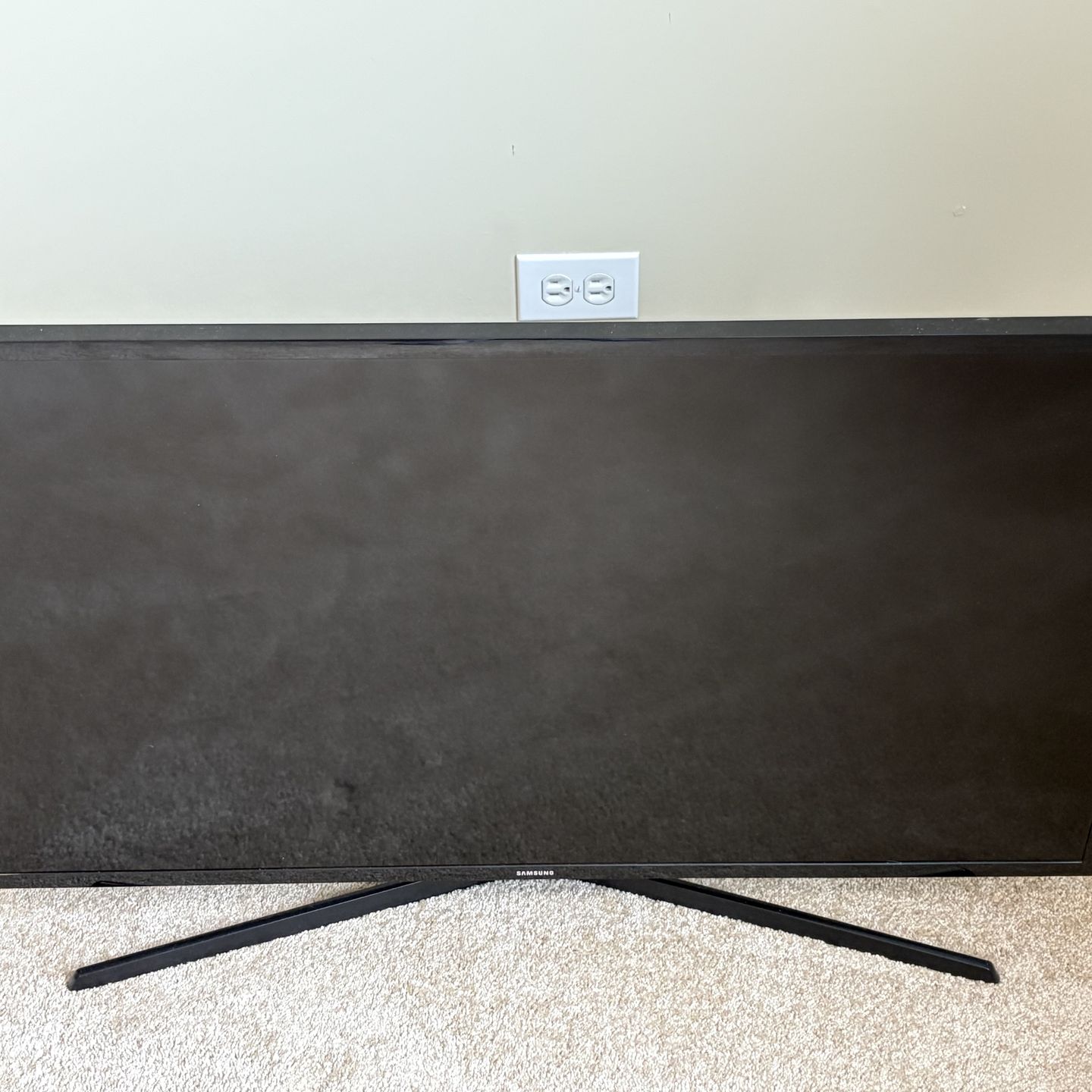 40” Samsung TV & Sony Blu-ray player