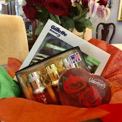 Men’s Valentine Gift basket With Polo Perfume Set!!!