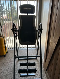 Inversion table