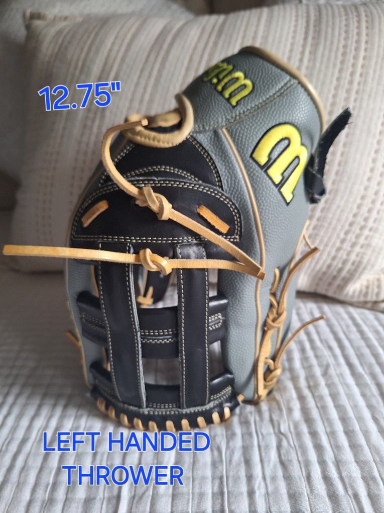 Wilson A2000 Left Handed Thrower Baseball Outfield Glove 12.75" for