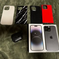 iPhone 14 Pro Max and Airpods Pro 2