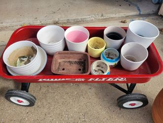 Ceramic Garden pots, WAgon NOT included
