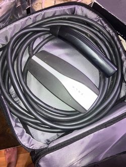 ⚡ Tesla Gen 2 Mobile Connector – OEM Tesla Charger w/ 120V Adapter – Great Condition ⚡