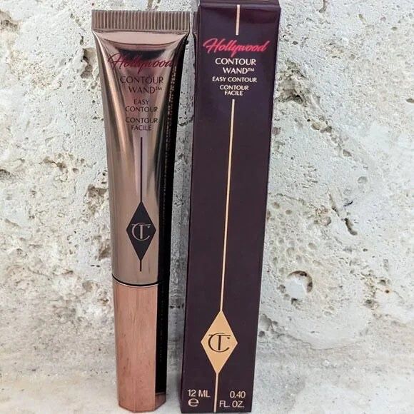 WHOLESALE Charlotte Tilbury Hollywood Contour Wand Light-Medium