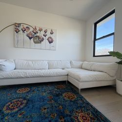 Modern white Sofa - CB2 (good Condition) 