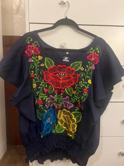 Women’s Mexican artisanal blouse