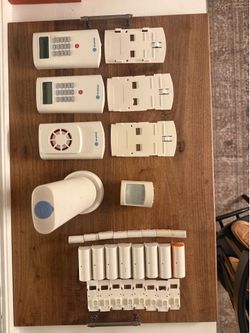 SimpliSafe Gen 1 (Original) Wireless Home Security System – 13-Piece Complete Bundle