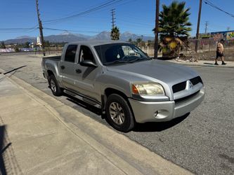 2007 Mitsubishi Raider