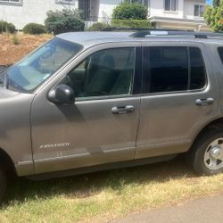 2002 Ford Explorer