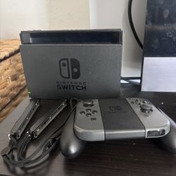 Nintendo Switch 