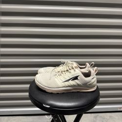 Altra Lifting Shoes