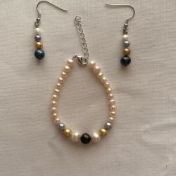 New Faux Pearl Bracelet And Dangle Earrings Set