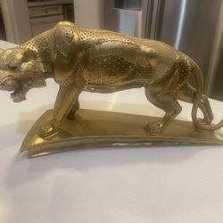 Beautiful Statue Home and Office Decor Gold