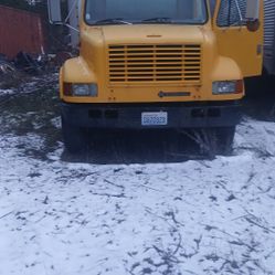 Long Bed Box Haul Truck