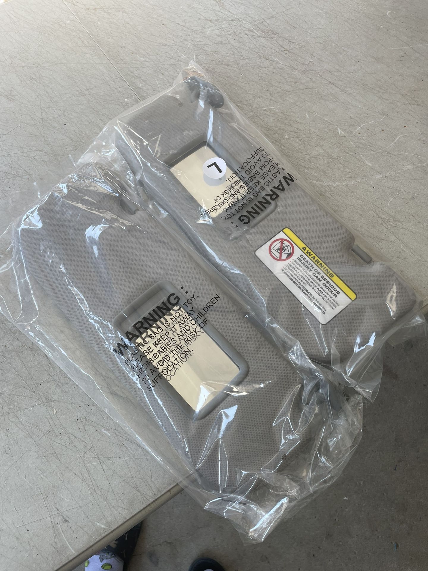 Car Sun Visor Fit for Hyundai Elantra 2011 2012 2013 2014 2015‎ Sun Visor with Vanity Mirror Cover Plate for Blocking Sunlight 852103X000TX