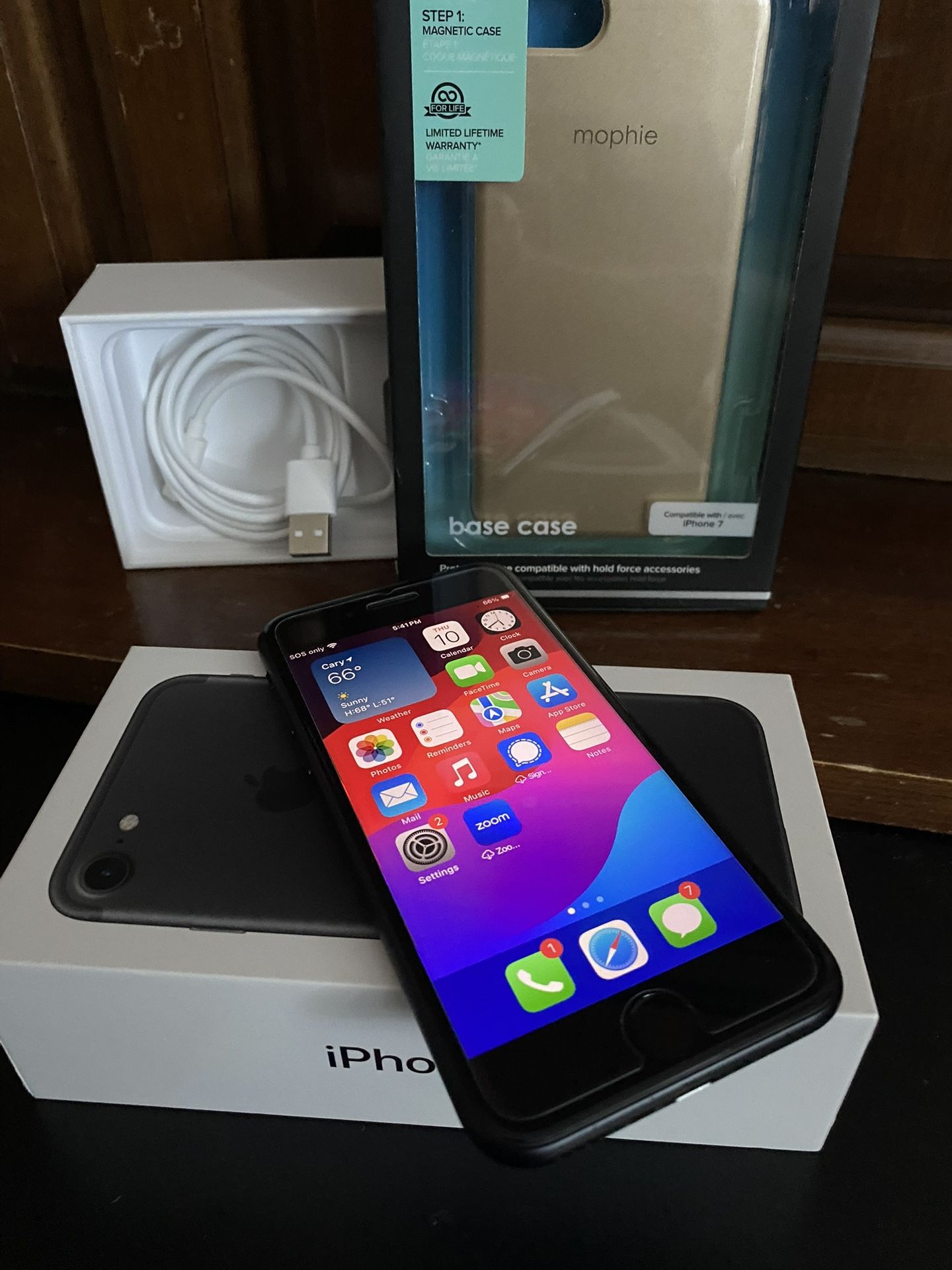 iPhone se 3rd generation Unlocked