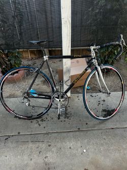 Specialized carbon road bike