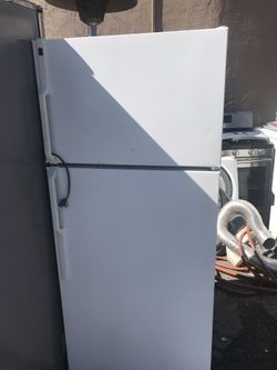 Hotpoint apartment sizes refrigerator
