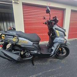 Super Tank 200cc