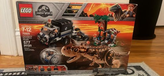 LEGO Jurassic World Carnotaurus Gyrosphere Escape 75929