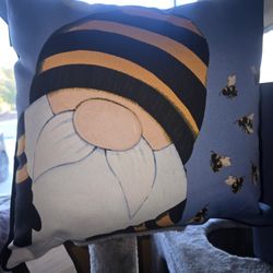 🧚‍♀️ NEW GNOME COUCH PILLOW