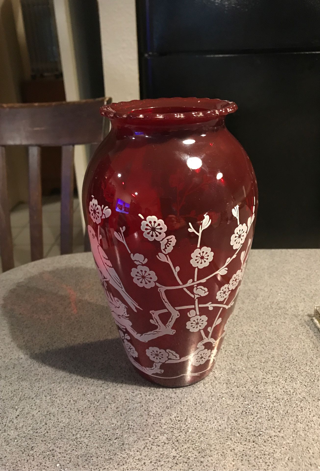 Red (flower pattern) vase