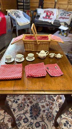 Tea set - child’s