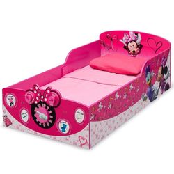 Toddler Minnie Mouse bed